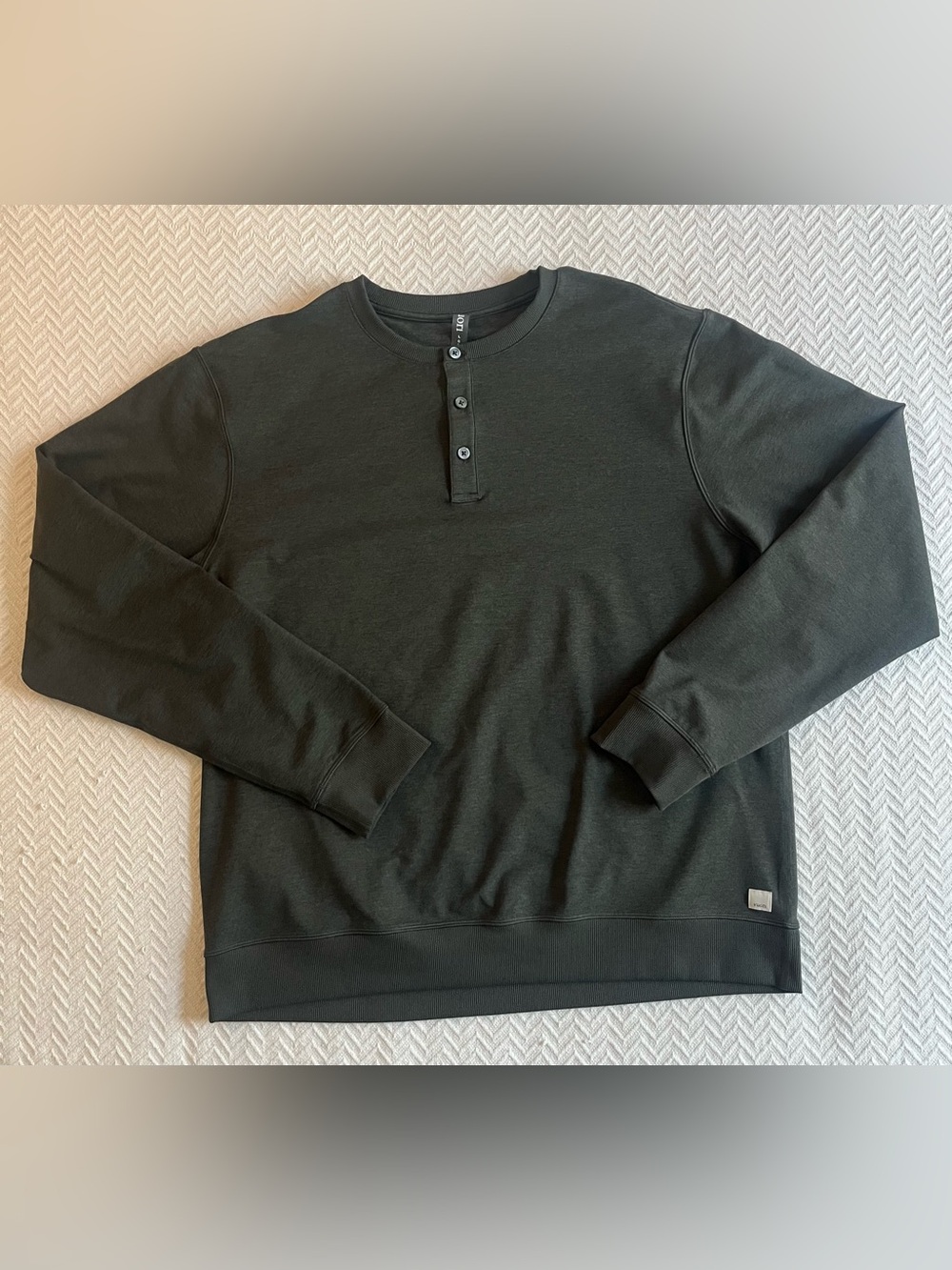 Vuori Coronado Henley